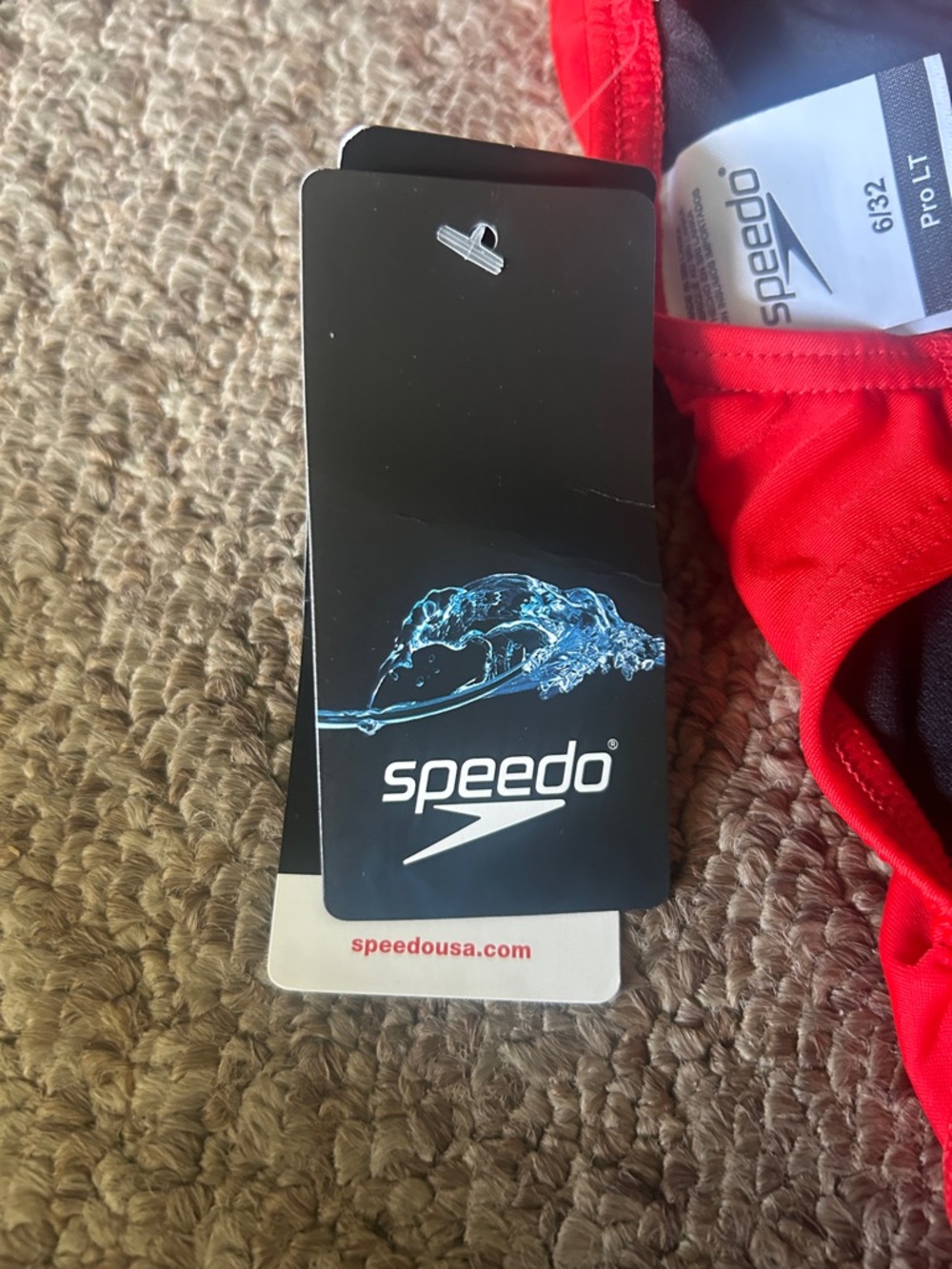 NWT Speedo women’s Red  One-Piece Swimsuit size 6/32 - Picture 5 of 5